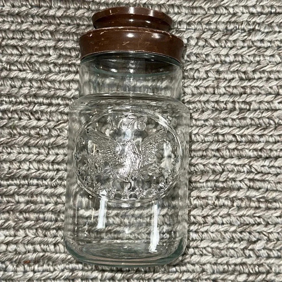 Vtg Anchor Hocking Eagle 1776 Clear Glass Jar Brown Lid 8” - Picture 1 of 8